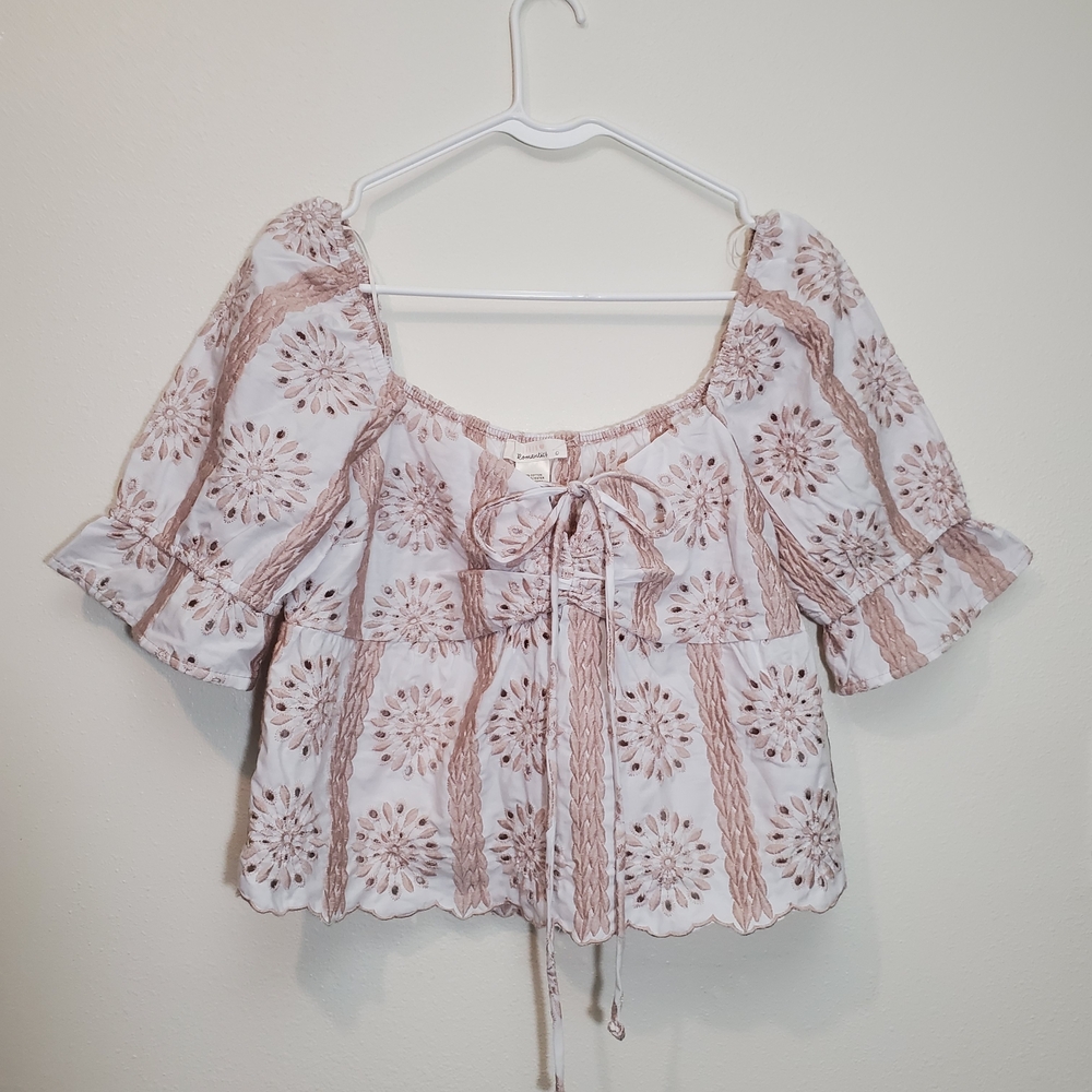 URBAN Romantics Boho Embroidered Blouse - Cream and Tan Crop Sweetheart Neck Lrg